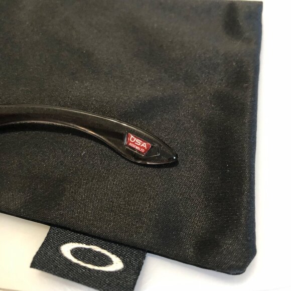 Oakley Holbrook Polarized USA Flag Collection OO9102 Smoke Gray Frame - Picture 12 of 12